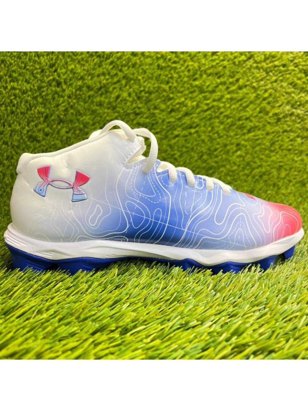 Under Armour Spotlight Clone 4 MC TX Boys Size 6Y Blue White Football Cleats